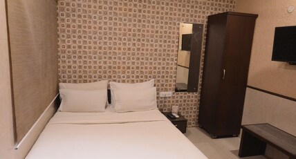 Royal Residency Room Type - Deluxe Room