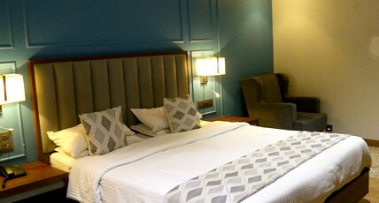 Hotel Ganapati Palace Room Type - Premium Executive Room Hotel Ganapati Palace Room Type - Premium Executive Room