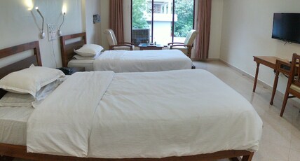 Hotel Ganapati Palace Room Type - Ac Deluxe Room Hotel Ganapati Palace Room Type - Ac Deluxe Room
