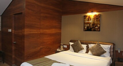 Hotel Rushabh Home Room Type - Deluxe Cottage Room