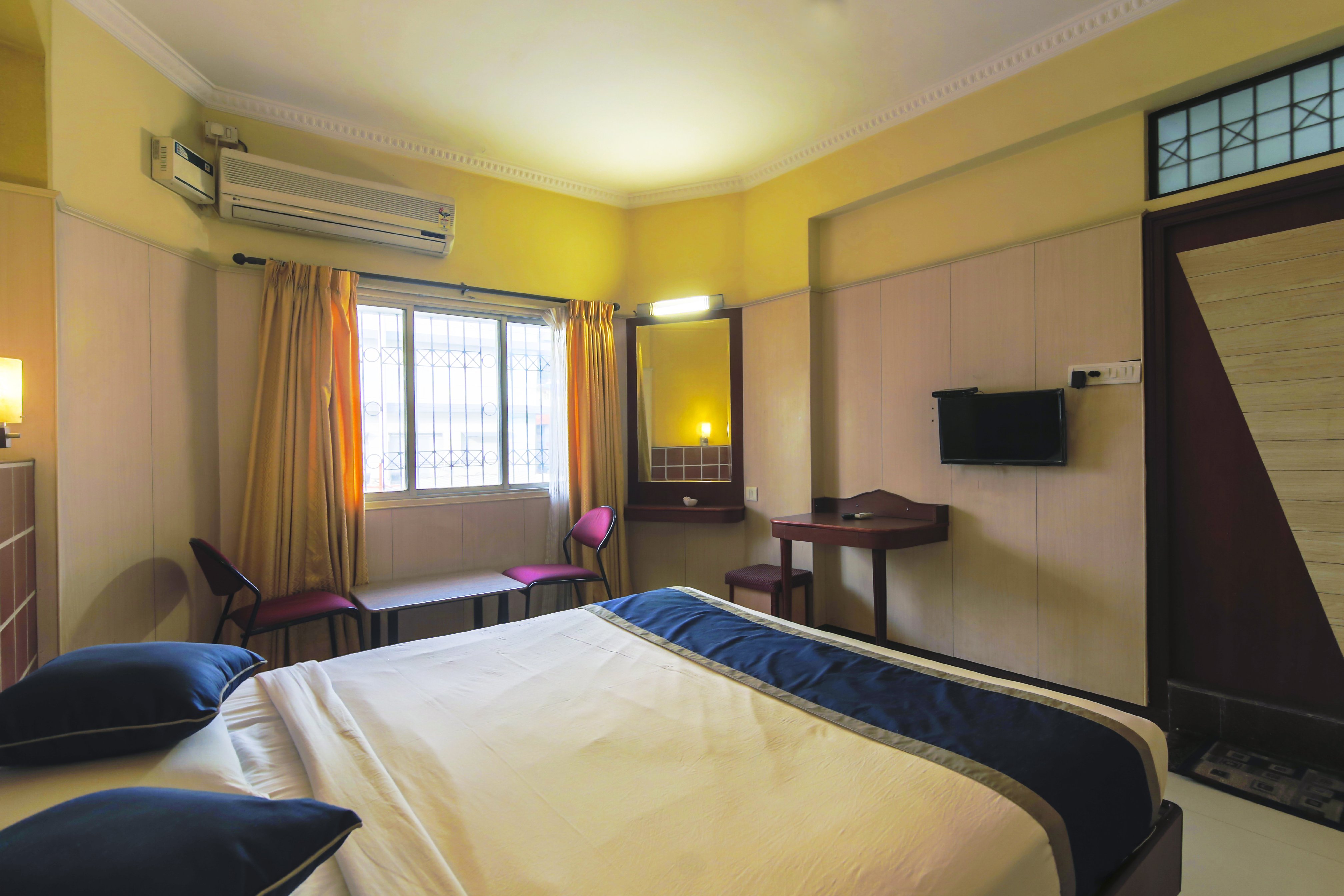 Hotel Anand Regency - Tap to explore photos