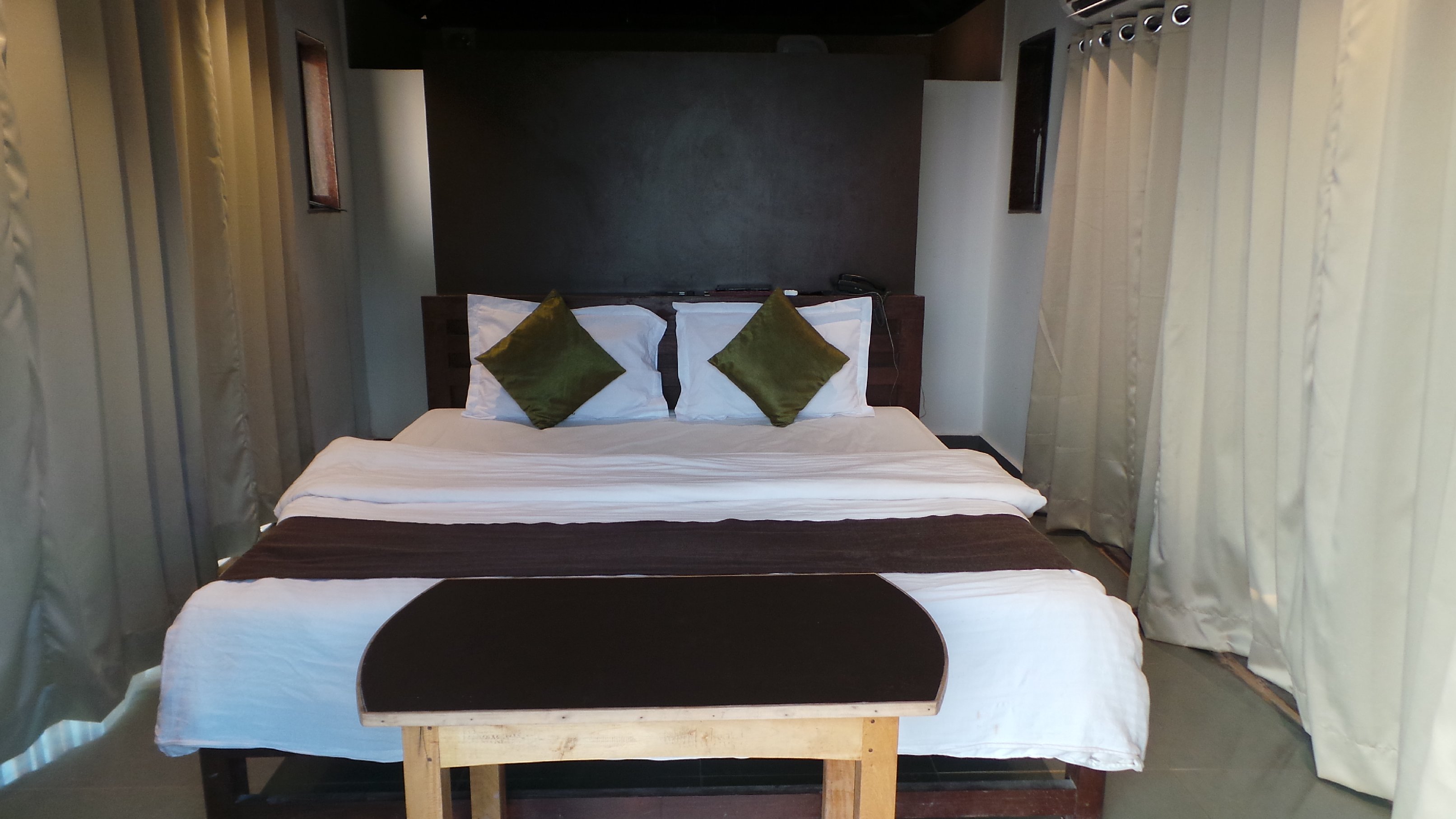 Avisa Nila Beach Resort - Tap to explore photos
