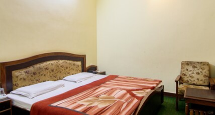 Hotel Sanjeev Palace Room Type - Deluxe Double Bed Non Ac Room