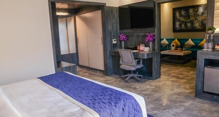 Hotel Swarn Towers Room Type - Presidential Suite