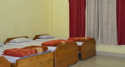 KAZIRANGA FLORICAN LODGE Room Type - 4 Bedded Room