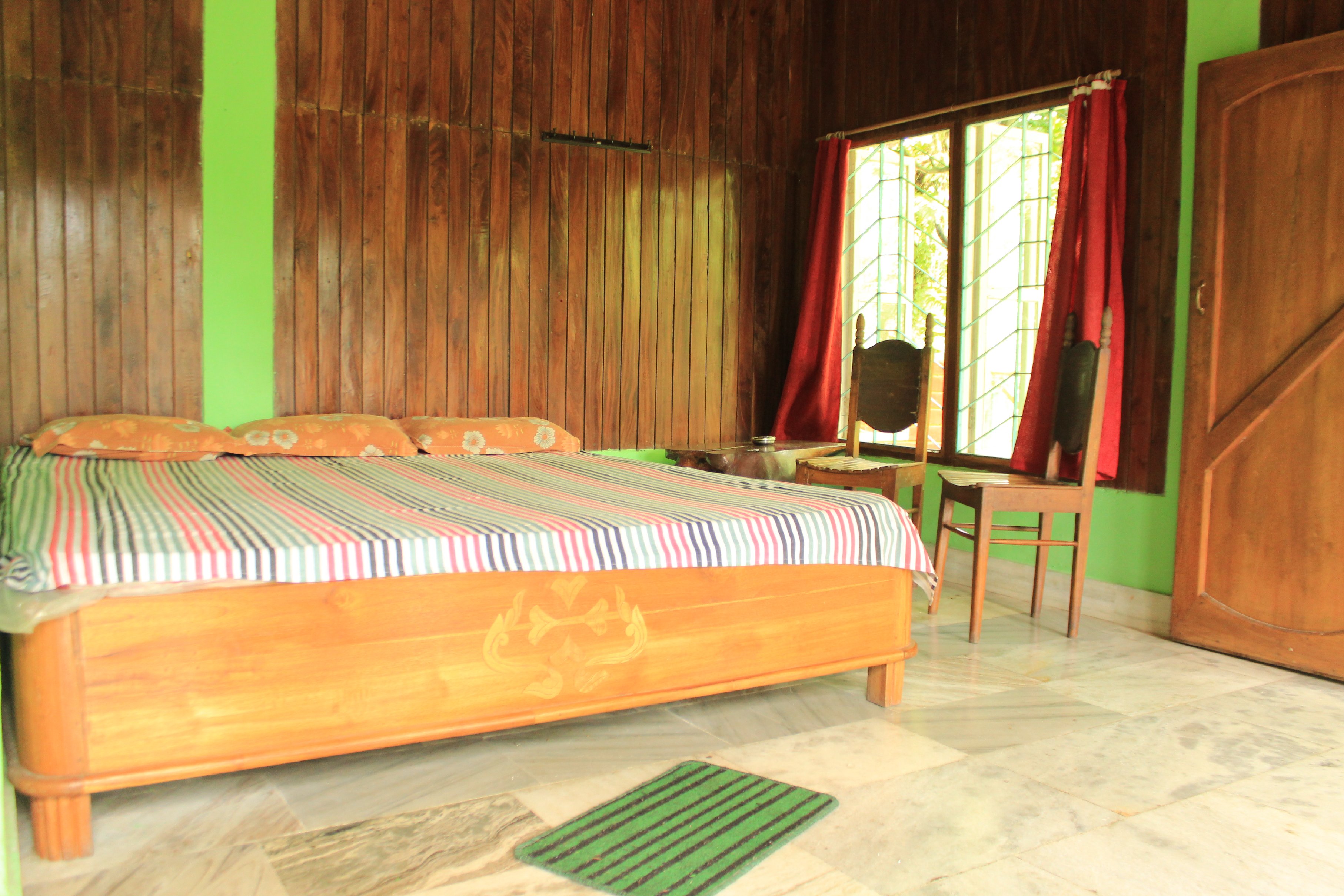 Lake View Resort Room Type - 4 Bedded Room