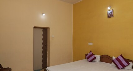 Hotel Saraogi Room Type - Non AC Room
