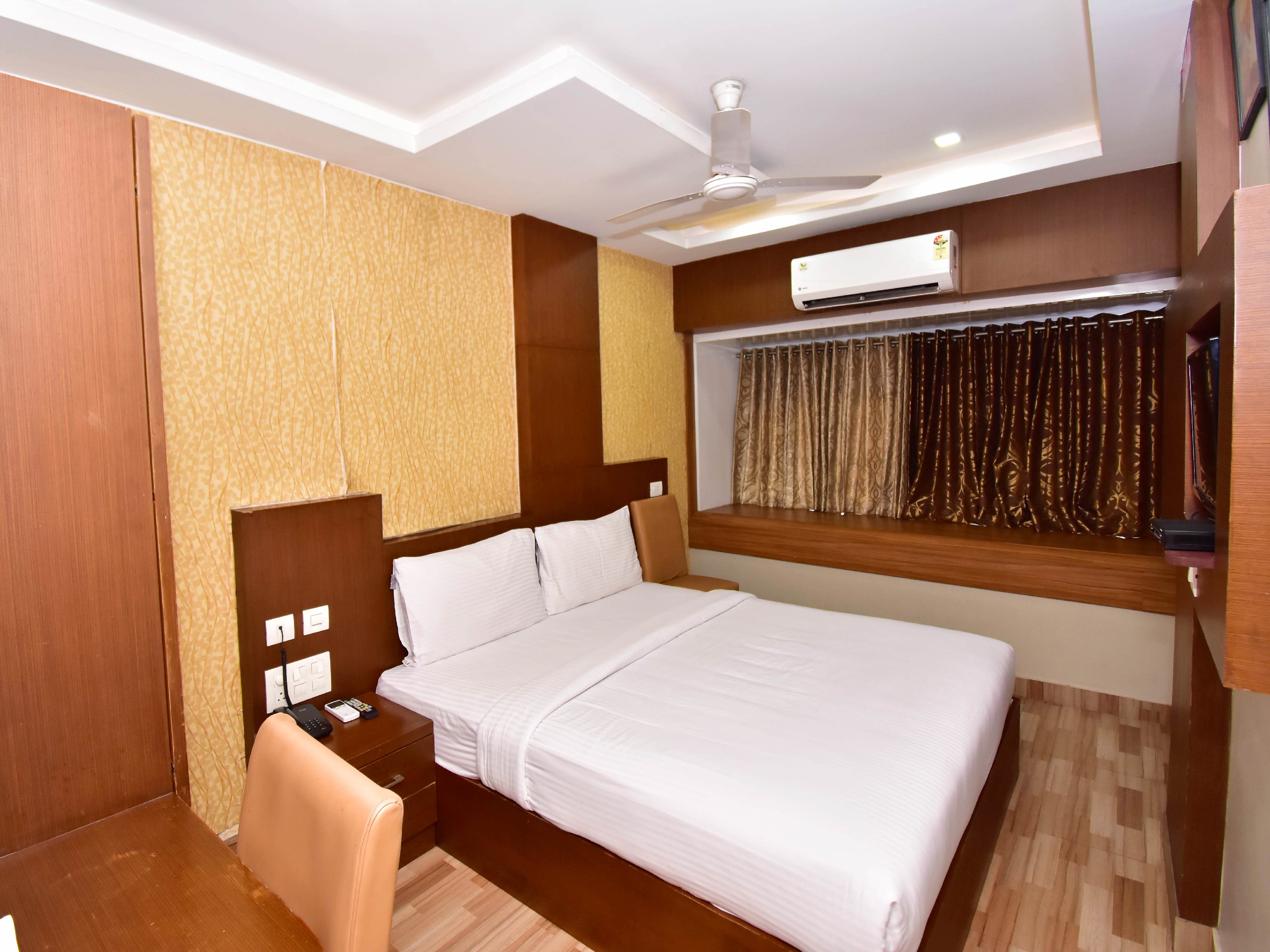 Metro Tourist Home Room Type - Executive Room A C