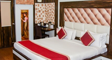Hotel Landmark Room Type - Super Deluxe ROOM AC Hotel Landmark Room Type - Super Deluxe ROOM AC