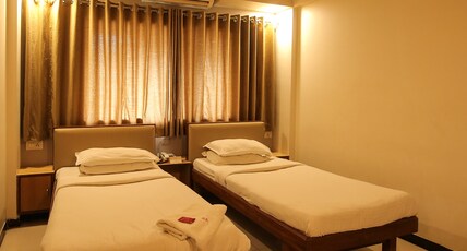 Hotel Sangam Room Type - DELUXE NON AC