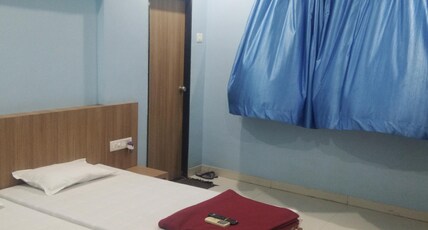 HOTEL AADITYA PALACE Room Type - AC STANDARD