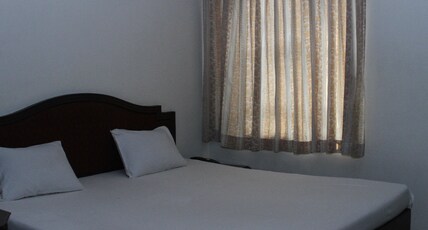 Soorya International Room Type - Deluxe Non A/C Room