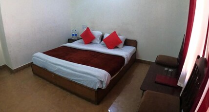 Hotel Parvati Valley Room Type - Family Suite-River Facing with balcony Hotel Parvati Valley Room Type - Family Suite-River Facing with balcony