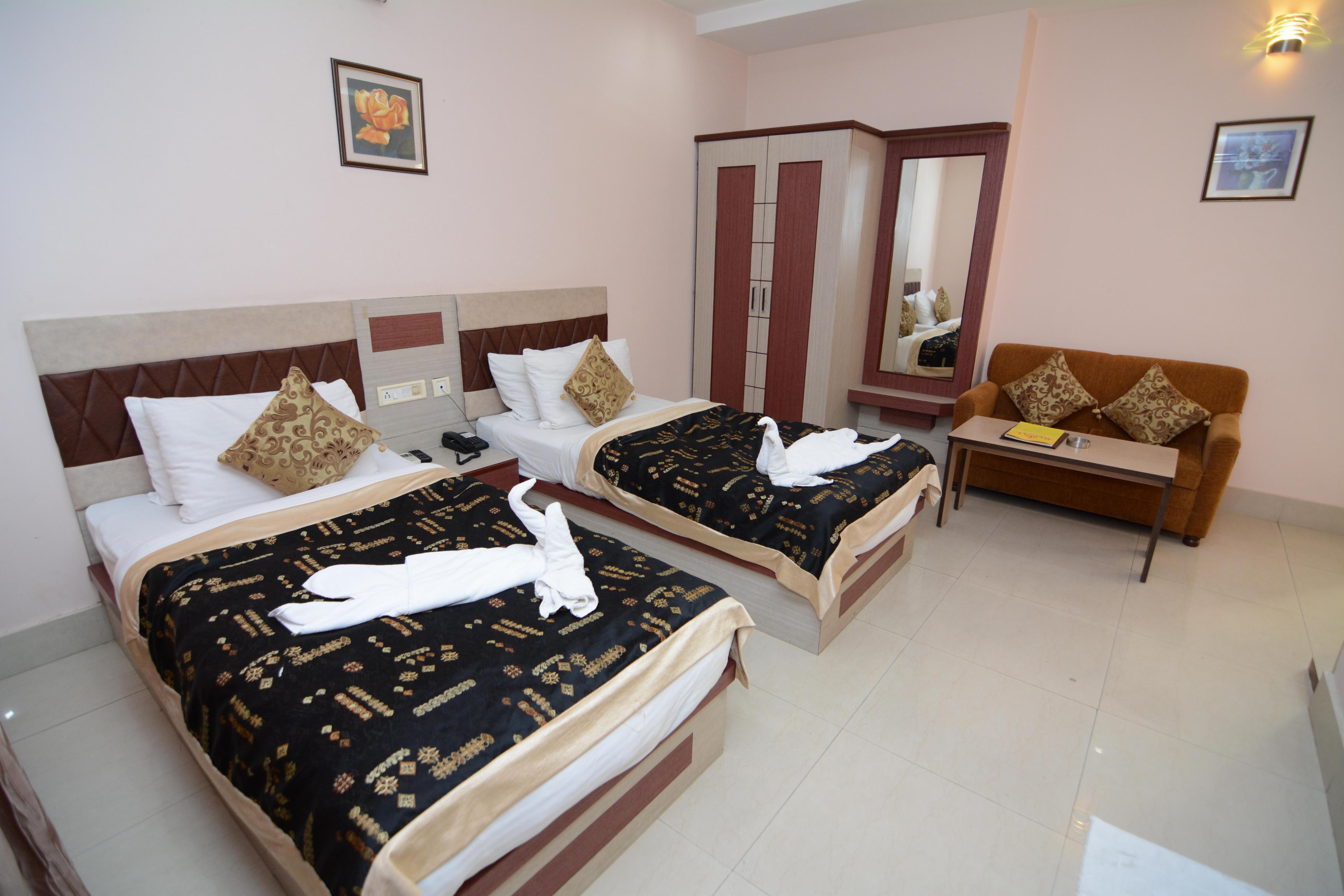 Hotel Royal Highness Room Type - Royal Corporate AC