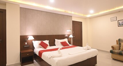 Hotel Bhagavath Gardens Room Type - Deluxe Room