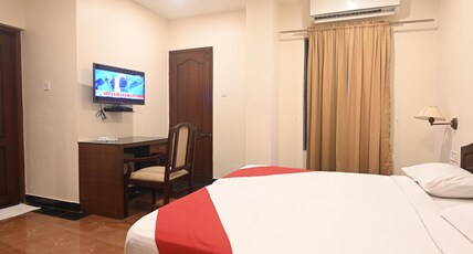 Hotel Bhagavath Gardens Room Type - Standard room