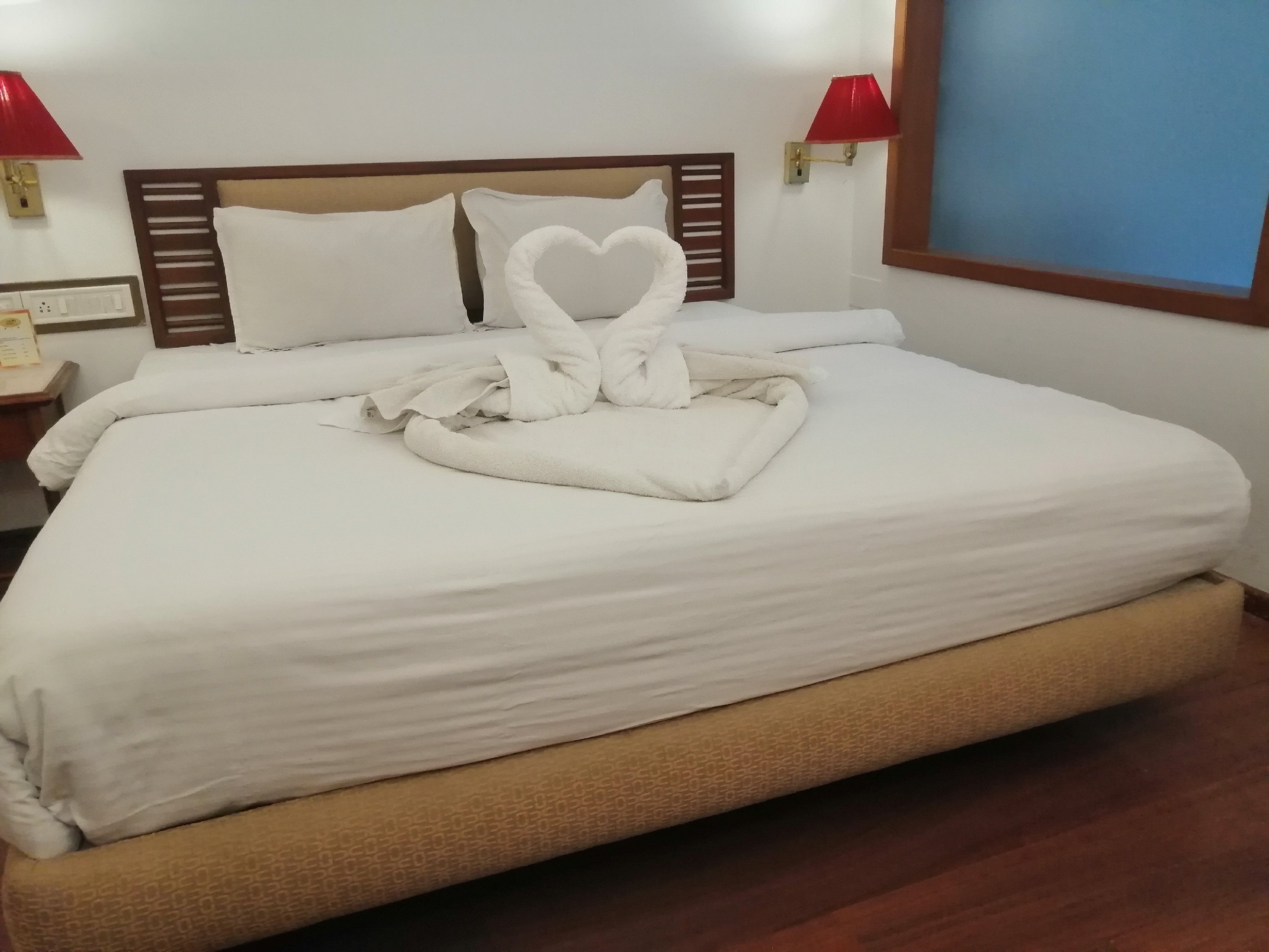 Hotel Maharaja Regency - Tap to explore photos