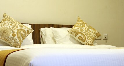 The Rubis Room Type - Deluxe AC Room