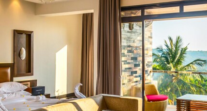 Kudle Beach View Resorts and Spa Room Type - Club Suites with balcony sea view