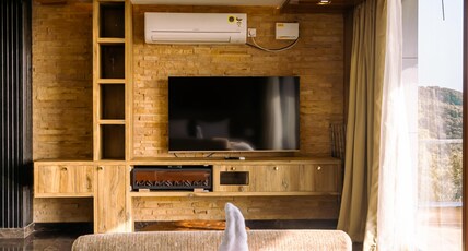 Kudle Beach View Resorts and Spa Room Type - Artisan Suite balcony view