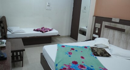 Hotel Mewar Room Type - TRIPLE BED ROOM