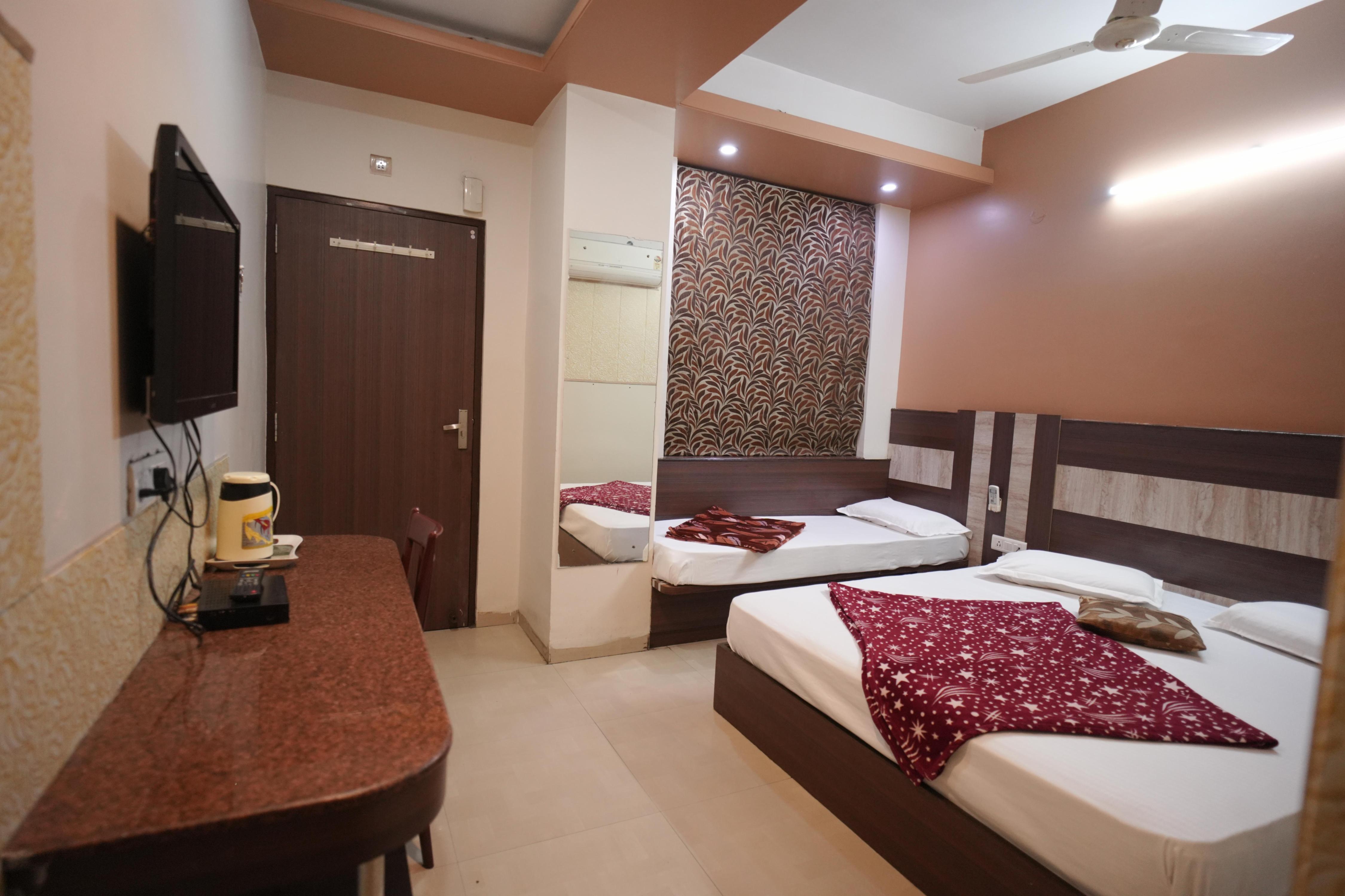 Hotel Mewar - Tap to explore photos