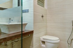 Summit Montana Suites & Spa at Mall