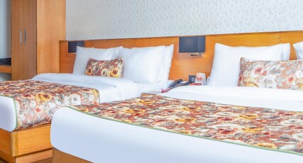 Summit Montana Suites & Spa at Mall Room Type - King Family Suite with View