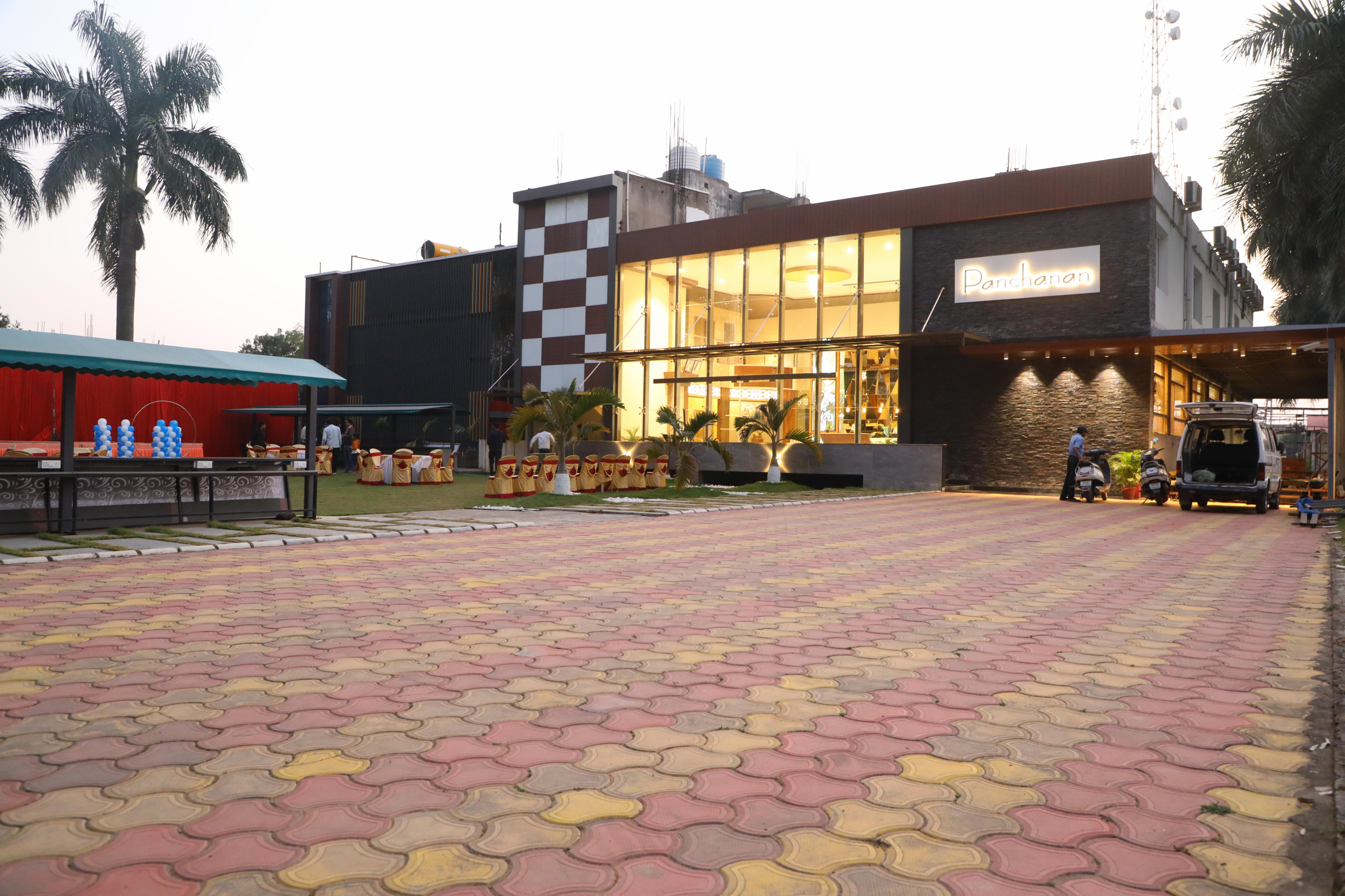 Hotel Panchanan - Tap to explore photos