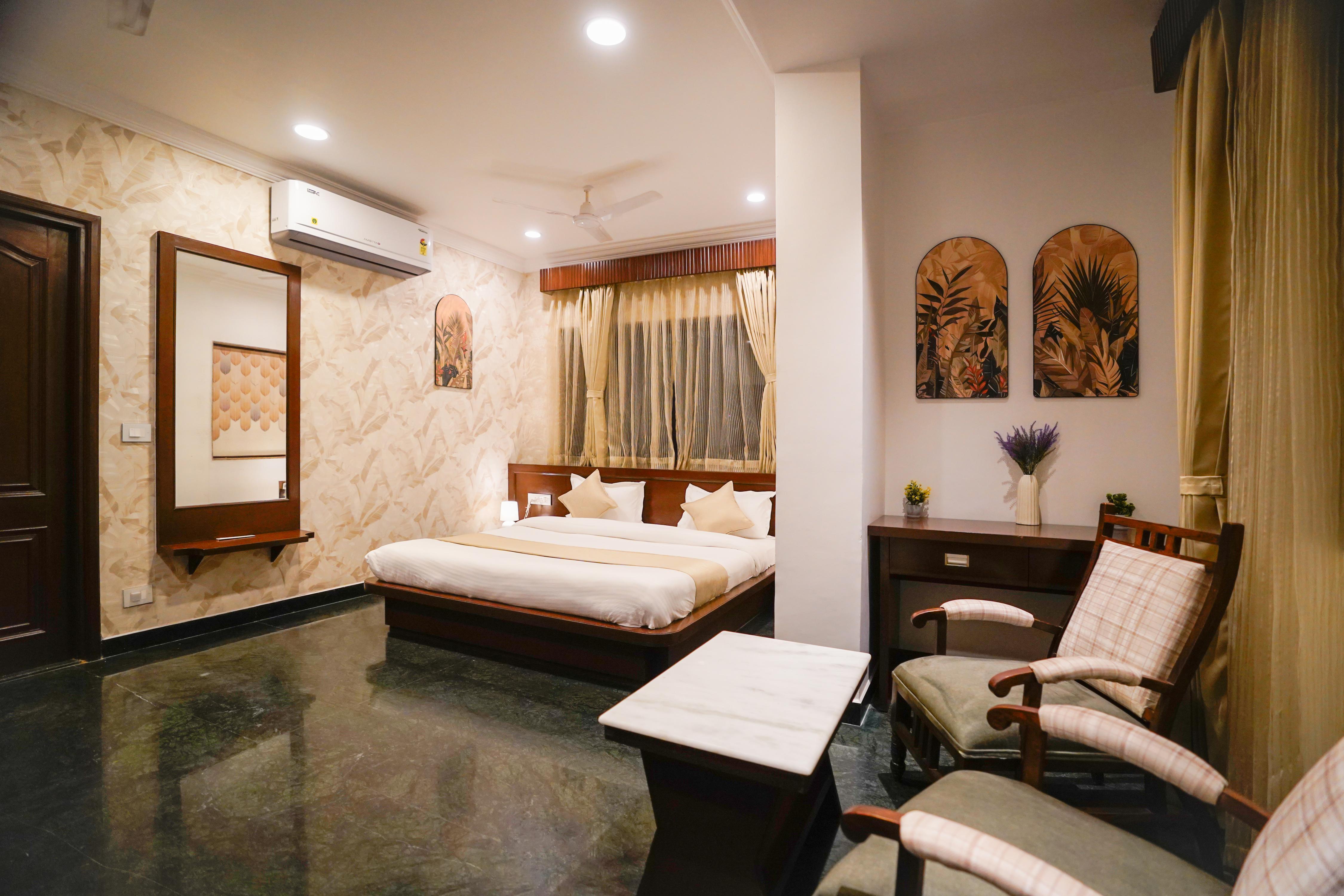 HnM THE BOUTIQUE HOTEL - Tap to explore photos