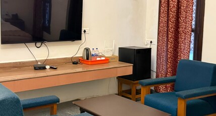 Kanthi Resorts Badami Room Type - Presidential Cottage