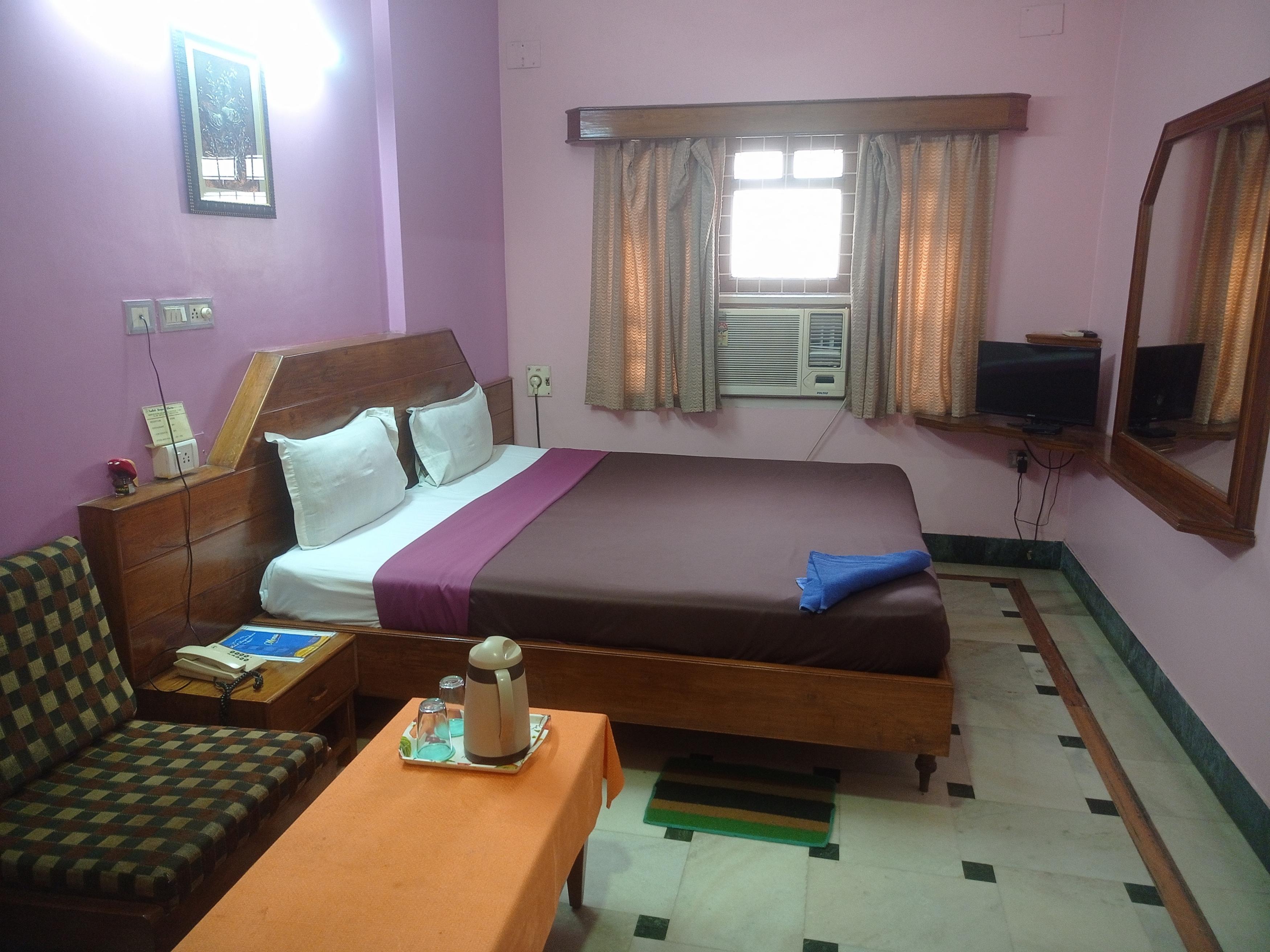 Hotel Sagarshree - Tap to explore photos
