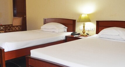 Indo Hokke Hotel Room Type - Deluxe Twin Room