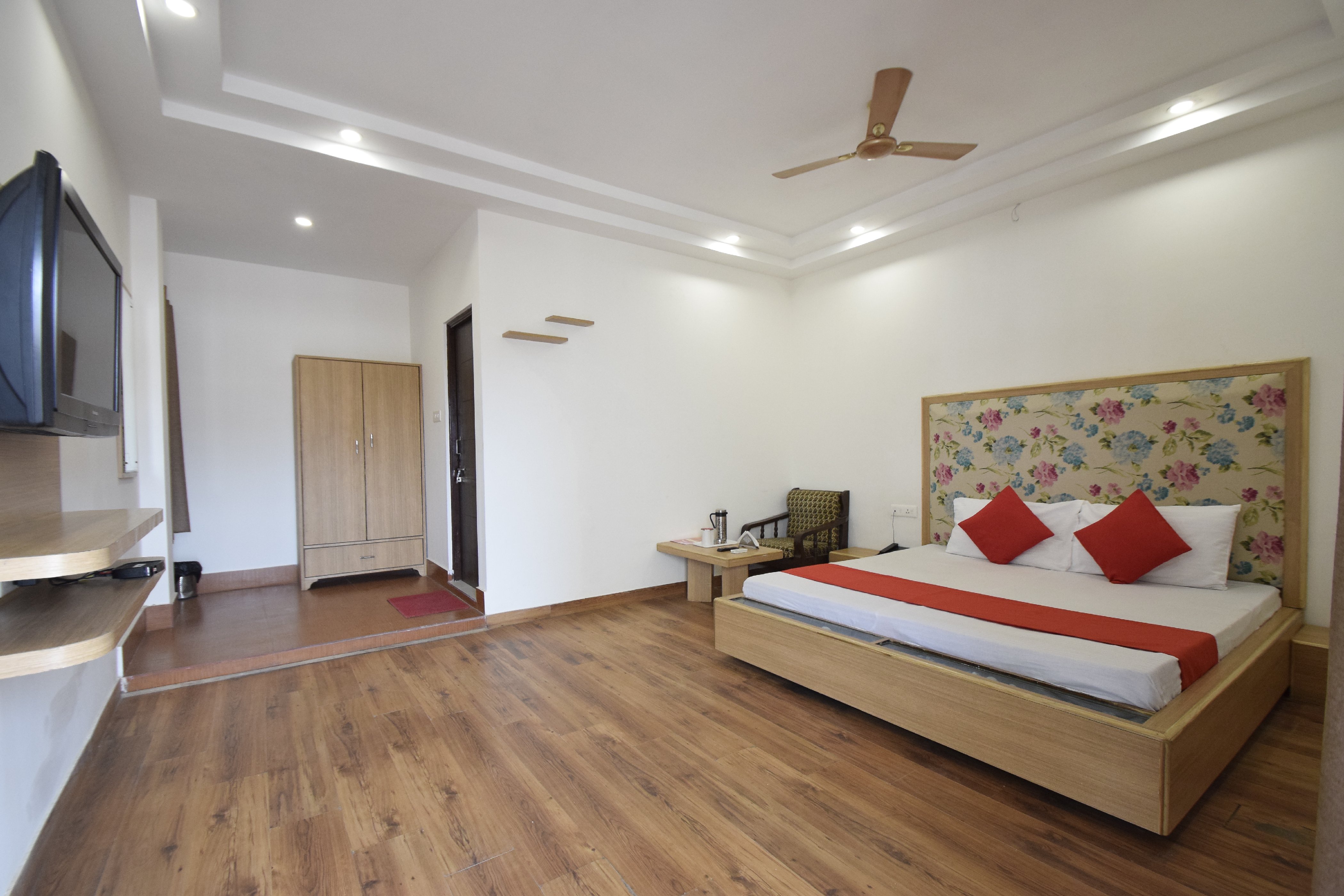 Hotel Atlantic 500 M from Alwar Bus Station - Tap to explore photos
