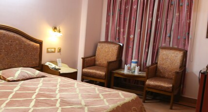 Hotel Park View Room Type - Maharaja Room Hotel Park View Room Type - Maharaja Room
