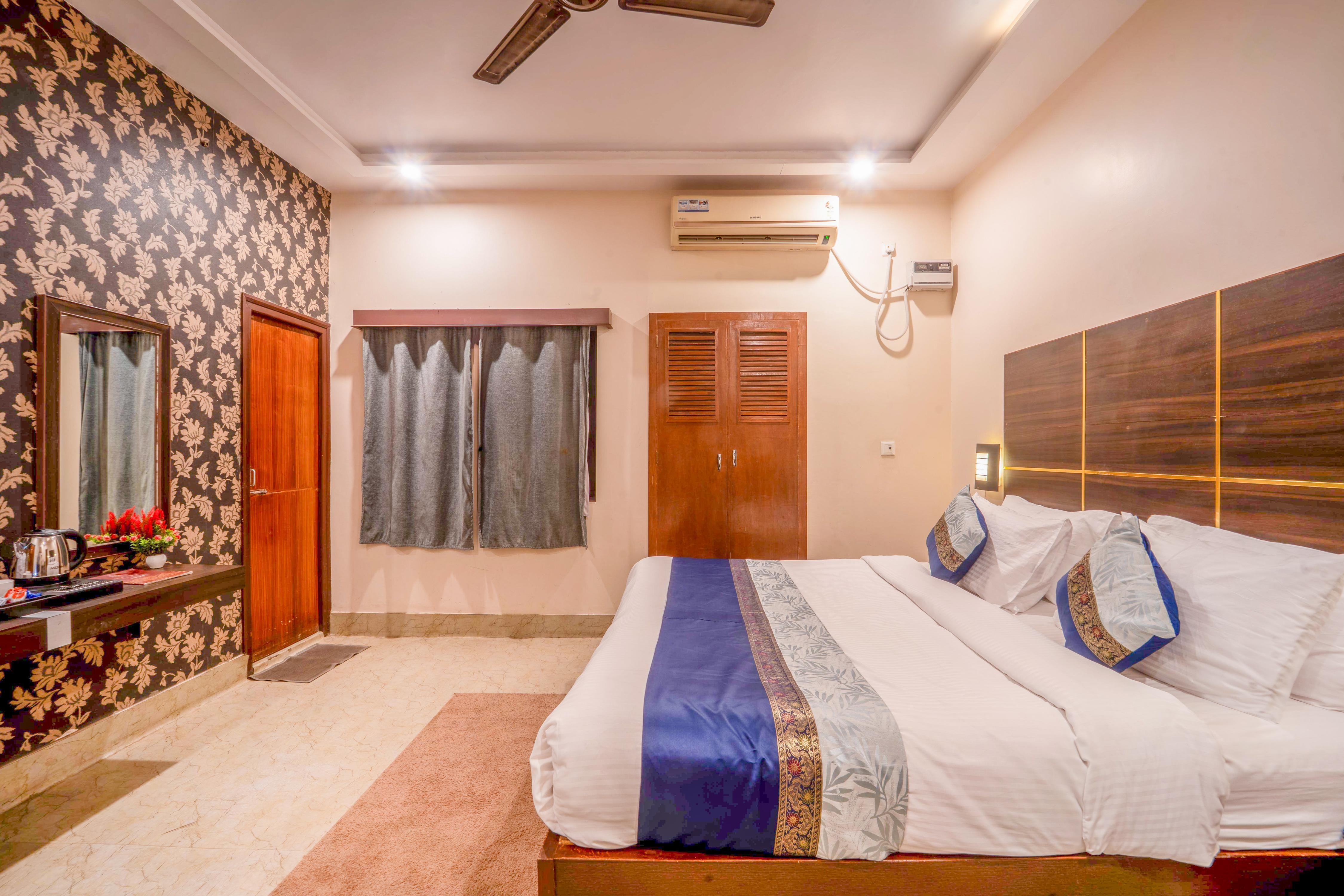 Hotel Ajaya - Tap to explore photos