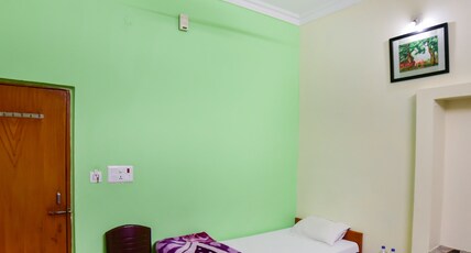 Anukul Guest House Room Type - Standard Non AC Room Anukul Guest House Room Type - Standard Non AC Room