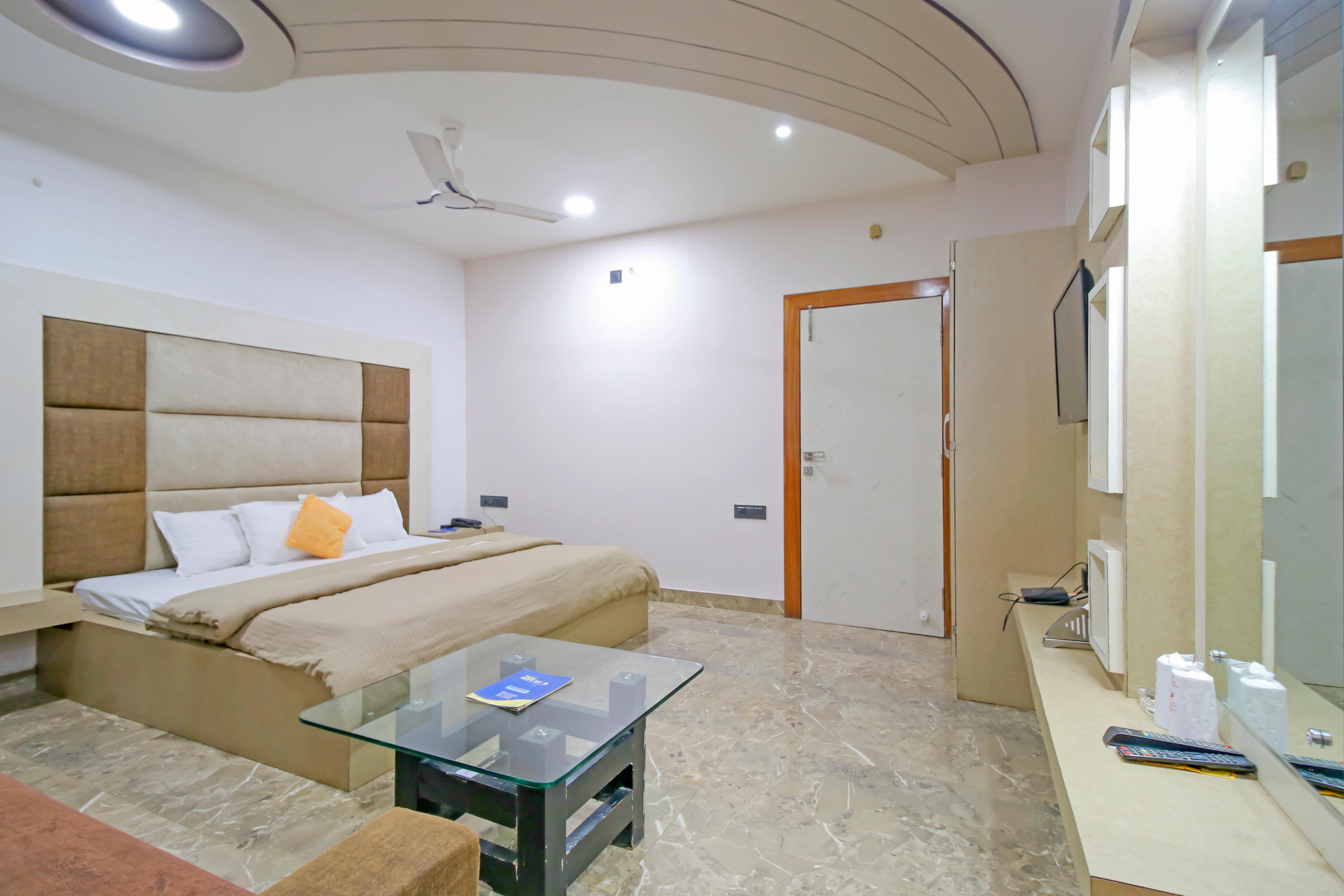 Hotel City Star Room Type - Royal Room