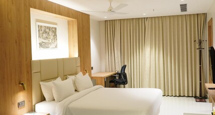 SVN Lake Palace Room Type - CLUB SUITE SVN Lake Palace Room Type - CLUB SUITE