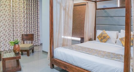 Hotel Grandeur Room Type - Suite Room