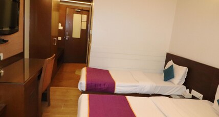 Hotel Rajhans Regent Room Type - Super Deluxe Room Hotel Rajhans Regent Room Type - Super Deluxe Room