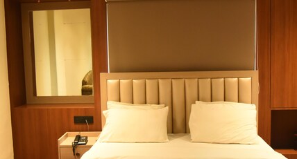 Hotel Yashoda International Room Type - Super Deluxe Ac