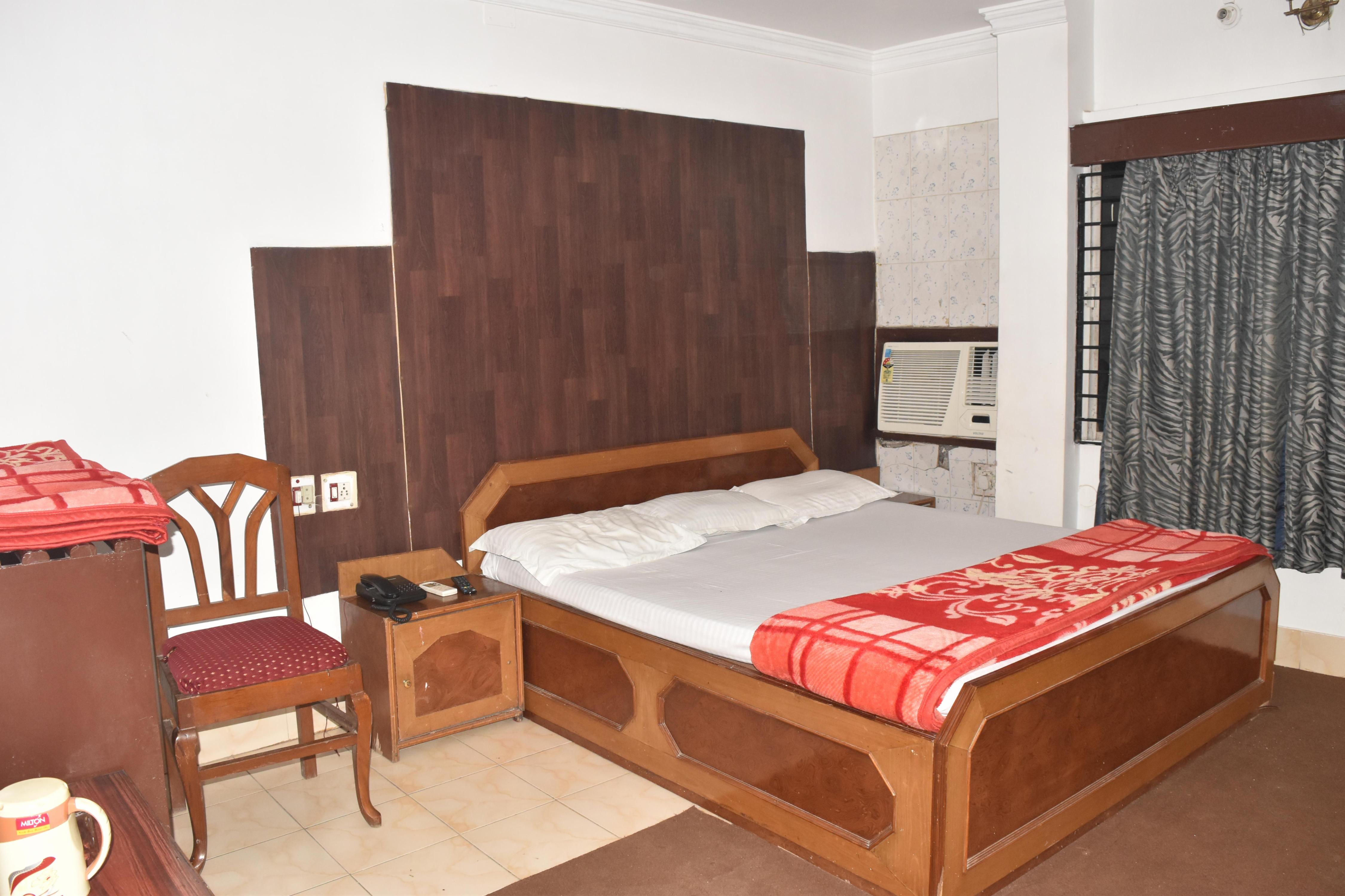 Hotel Yashoda International Room Type - Five Bed Suite Ac