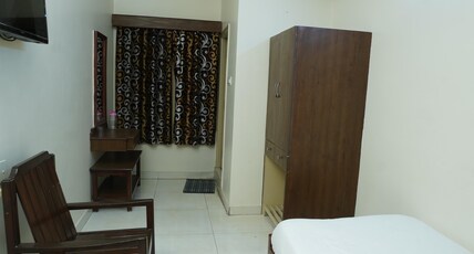 Hotel Bhavani Lodge Room Type - Deluxe Ac Single Room