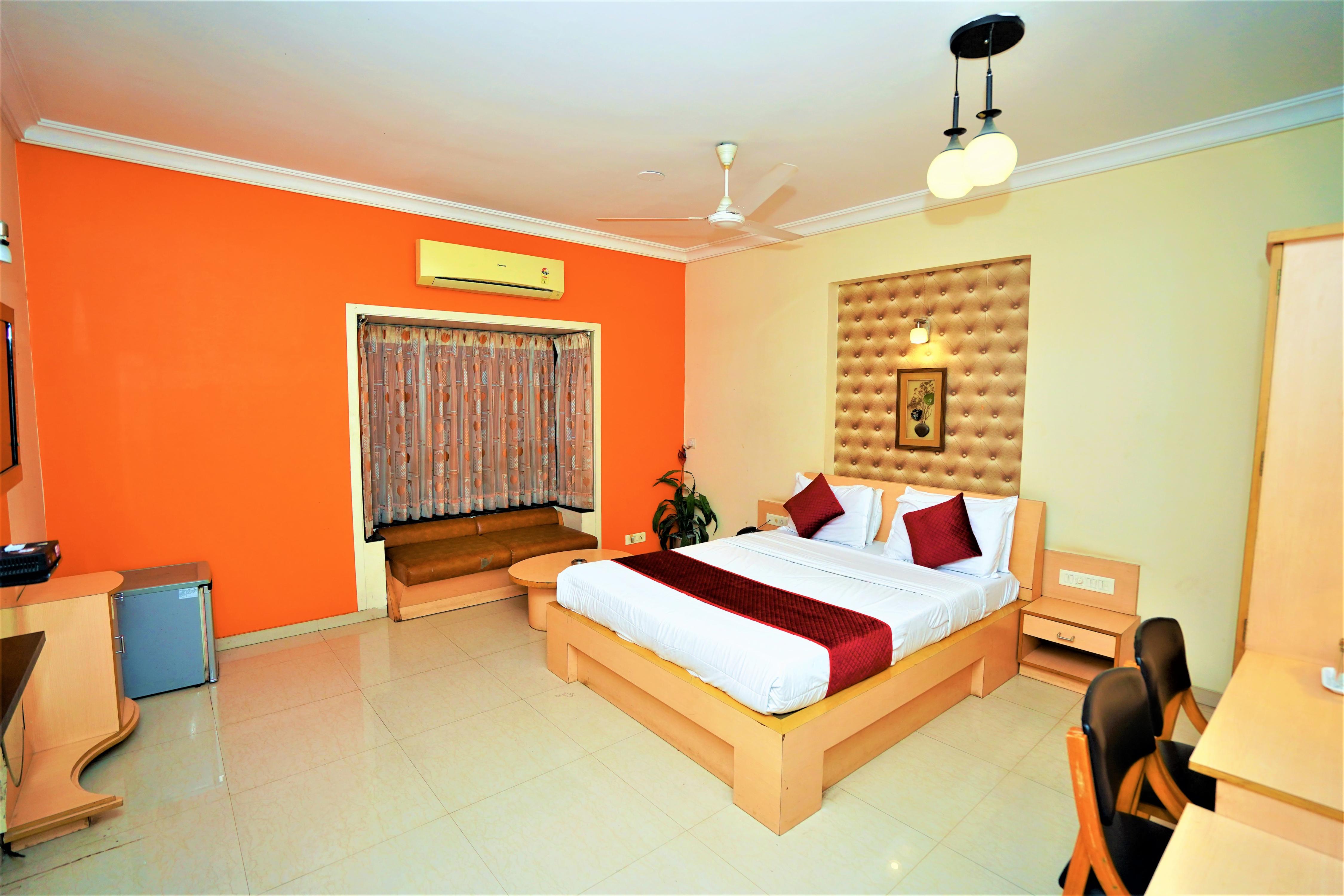 Hotel Europa Inn Room Type - Super Deluxe Room