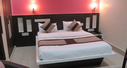 Hotel padmanane Room Type - Premium AC Room