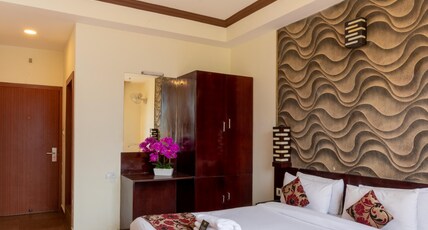 SHINKHAM GRAND Room Type - Deluxe Room
