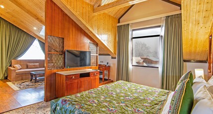 Apple Orchard Resort & Spa Room Type - Zabarvan Attic Suite