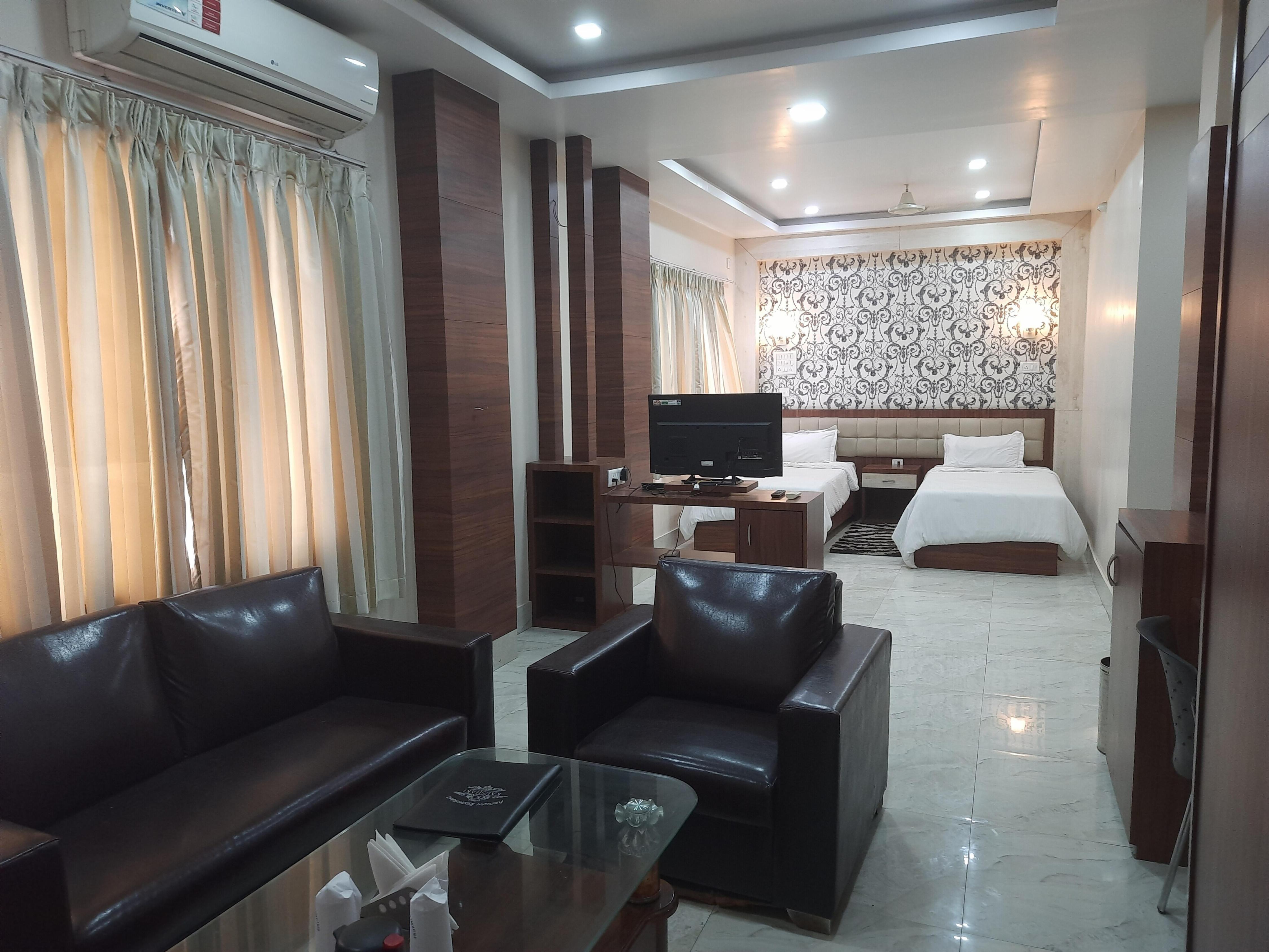 Hotel Kaushaki Room Type - SUITE ROOM