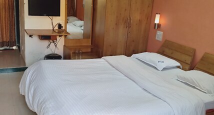 Hotel Royale Heritage Room Type - Standard AC Room
